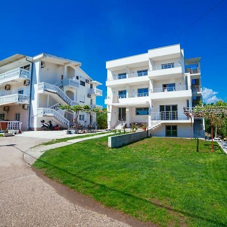 Adriatica Sea & Sun Bed and Breakfast Ulcinj Eksteriør billede