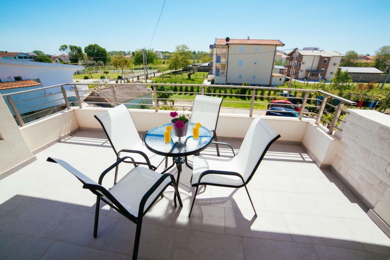 Adriatica Sea & Sun Bed and Breakfast Ulcinj Eksteriør billede