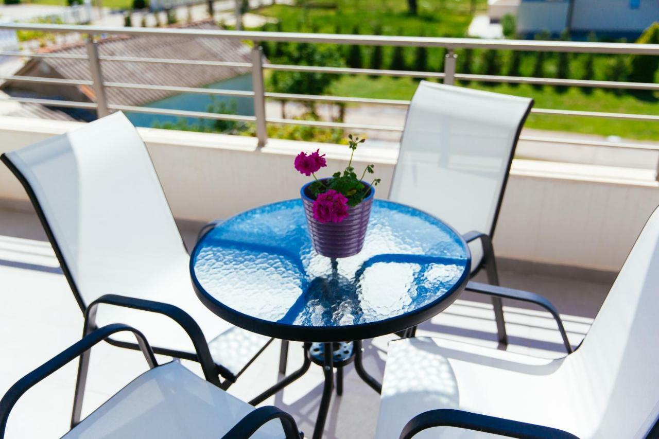 Adriatica Sea & Sun Bed and Breakfast Ulcinj Eksteriør billede