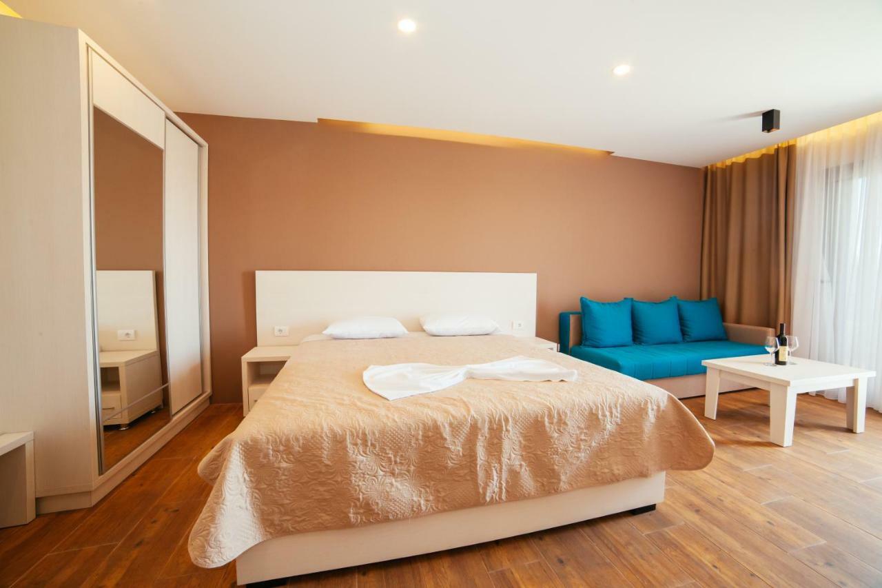 Adriatica Sea & Sun Bed and Breakfast Ulcinj Eksteriør billede
